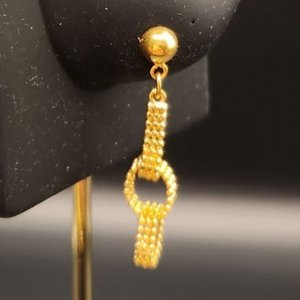   21  21K Gold Heart Earrings