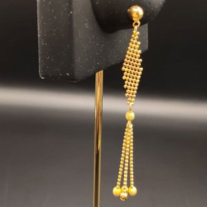   21  21K Gold Heart Earrings